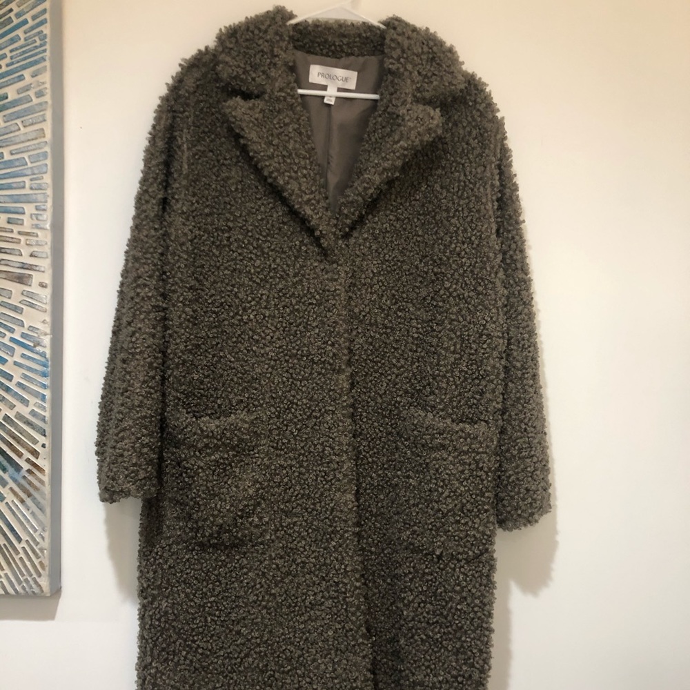 Prologue brown teddy coat, Size M.